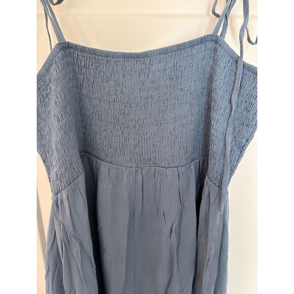 Women’s Maternity Smocked Tiered Maxi Dress Blue Size M NWT - Picture 7 of 9